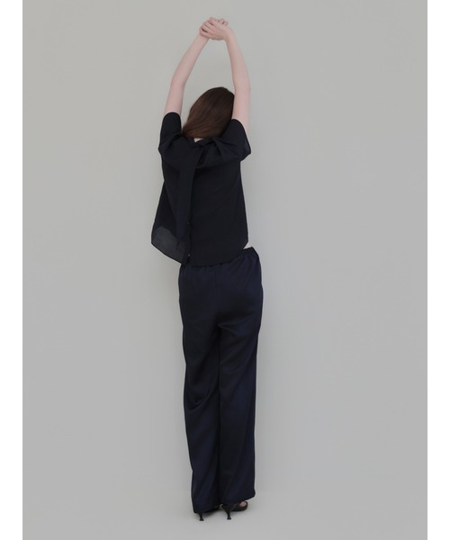 NOWNS(ナウンス)の「Emma | Half tie blouse(シャツ/ブラウス・レディース・ネイビー・FREE)」の15枚目の写真