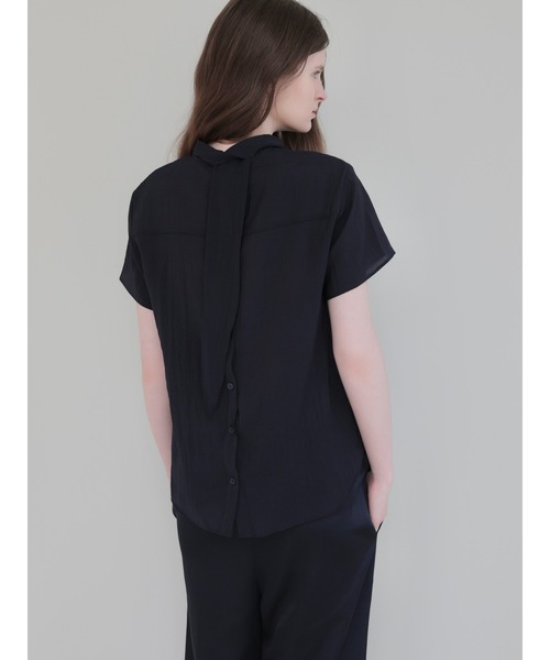 NOWNS(ナウンス)の「Emma | Half tie blouse(シャツ/ブラウス・レディース・ネイビー・FREE)」の7枚目の写真