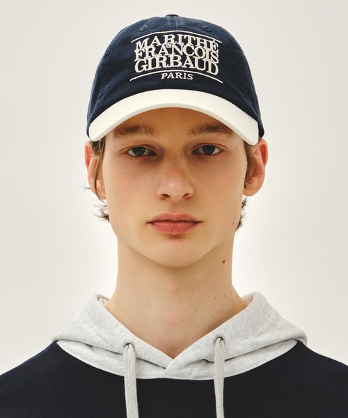 MARITHE + FRANCOIS GIRBAUD(マリテフランソワジルボー)の「CLASSIC LOGO 6PANEL COLOR BLOCK CAP(キャップ・レディース・アイボリー/ネイビー・フリー)」の3枚目の写真