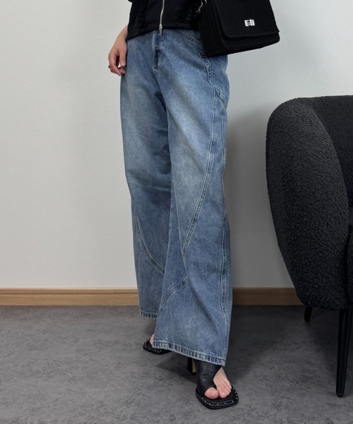 ⭐️新品未使用⭐️デニム切替ラインデザインカーブパンツオーバーサイズ ⭐️新品未使用⭐️デニム切替ラインデザインカーブパンツオーバー