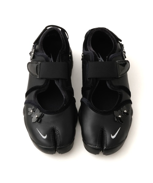 NIKE(ナイキ)の「NIKE WMNS AIR RIFT FLRT / ナイキ ウィメンズ エア リフト FLRT【SP】(スニーカー・レディース・ブラック・23.0cm/24.0cm/25.0cm/26.0cm/27.0cm)」の1枚目の写真