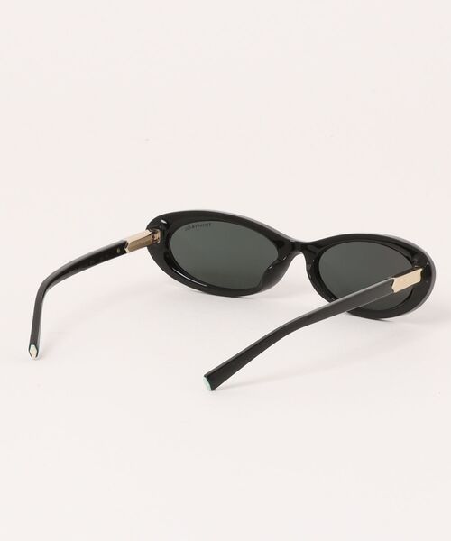 TIFFANY&Co.（ティファニー）の「【ティファニー/TIFFANY&Co.】オーバル サングラス TF4250 8001S4 56（サングラス・レディース・ブラック・FREE）」の3枚目の写真