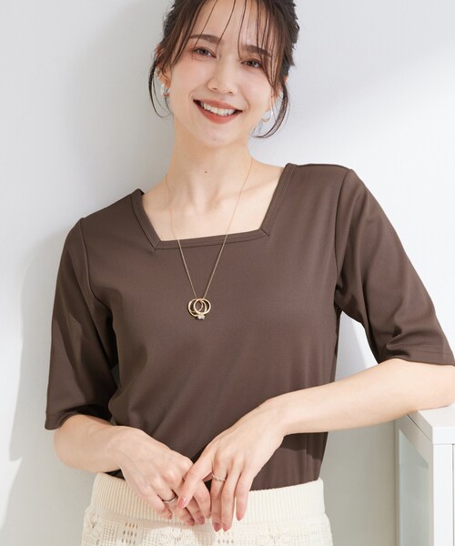 SHOO・LA・RUE(シューラルー)の「【ひんやり/前後2WAY/S-LL】着回しやすい 5分袖テレコトップス(Tシャツ/カットソー・レディース・レッド系/ブラウン系その他/ブラック/ホワイト・01/04/03/02)」の3枚目の写真
