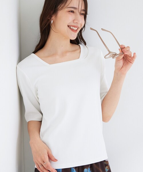 SHOO・LA・RUE(シューラルー)の「【ひんやり/前後2WAY/S-LL】着回しやすい 5分袖テレコトップス(Tシャツ/カットソー・レディース・レッド系/ブラウン系その他/ブラック/ホワイト・01/04/03/02)」の1枚目の写真