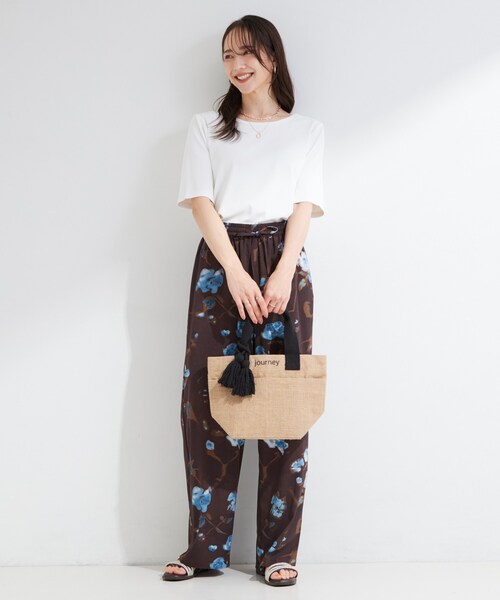 SHOO・LA・RUE(シューラルー)の「【ひんやり/前後2WAY/S-LL】着回しやすい 5分袖テレコトップス(Tシャツ/カットソー・レディース・レッド系/ブラウン系その他/ブラック/ホワイト・01/04/03/02)」の10枚目の写真