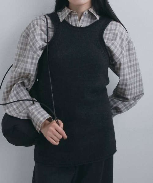 anuke(アンヌーク)の「anuke Knit Long Tanktop ニットロングタンクトップ/62620507(タンクトップ・レディース・チャコールグレー/グレイッシュベージュ・ONE SIZE)」の1枚目の写真