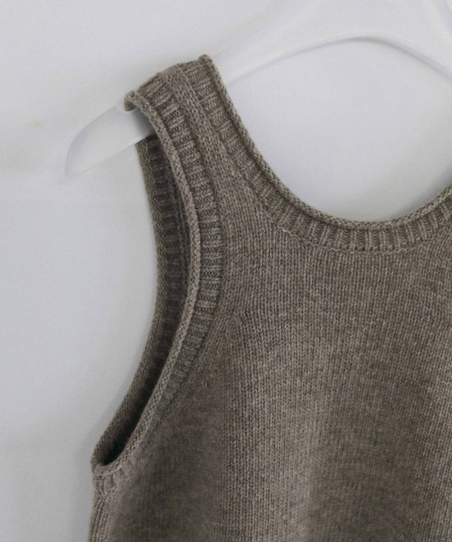 anuke(アンヌーク)の「anuke Knit Long Tanktop ニットロングタンクトップ/62620507(タンクトップ・レディース・チャコールグレー/グレイッシュベージュ・ONE SIZE)」の13枚目の写真