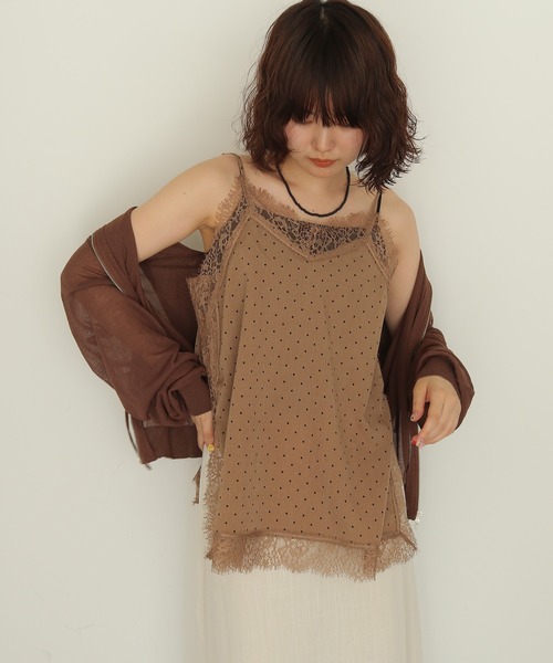 cheriella(シェリエラ)の「【cheriella】ドットプリントレースキャミソール DOT PRINT LACE CAMISOLE(キャミソール・レディース・ベージュ/ブラック・FREE)」の5枚目の写真