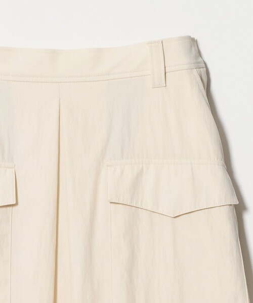UNITED ARROWS(ユナイテッドアローズ)の「ポケット コクーン シルエット スカート(スカート・レディース・ダークブラウン/ネイビー/オフホワイト・36/38)」の20枚目の写真
