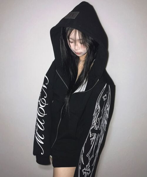 MUCENT(ムセント)の「フォズンミックスレタリングフードジップアップ男女共用(パーカー・レディース・ブラック・FRE/SMALL)」の21枚目の写真