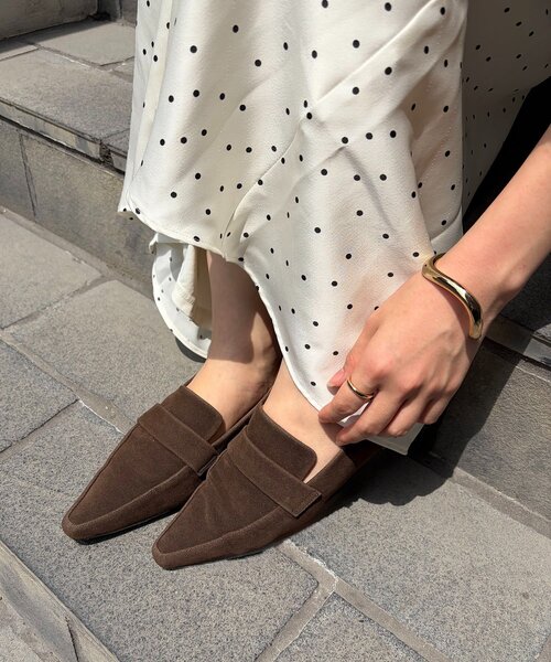 CAPRICIEUX LE'MAGE（カプリシューレマージュ）の「【スエード生地が新登場】ポインテッドローファー（ローファー・レディース・ブラウン/ブラック・37/38/36）」の16枚目の写真