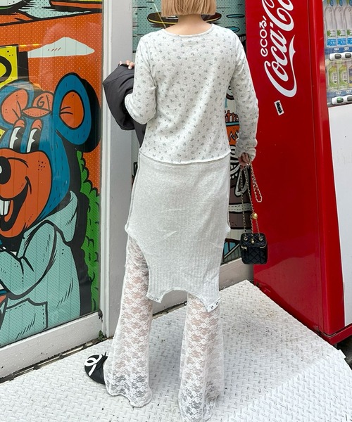 Alley Tokyo(アリートーキョー)の「ロンパース風花柄マルチウェイトップス(その他トップス・レディース・グレー/オートミール・FREE)」の7枚目の写真