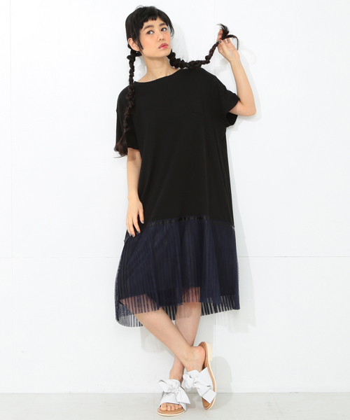 CAROLINA GLASER(カロリナ グレイサー)の「CAROLINA GLASER / カット チュールプリーツ ワンピース(ワンピース・レディース・ブラック系その他/グレー系その他・ONE SIZE)」の3枚目の写真