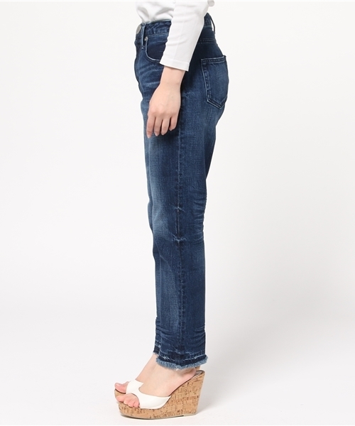 MURUA（ムルーア）の「ヘムデザインテーパードBOYSデニム（デニムパンツ・レディース・スカイブルー/ブルー・0/XS/3/L/2/M/1/S）」の16枚目の写真