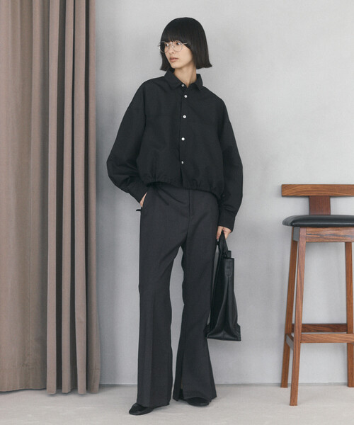 Firsthand（ファーストハンド）の「Firsthand/ファーストハンド ヘムコード 切り替え ロングスリーブ ショートレングス シャツ【限定展開】（シャツ/ブラウス・レディース・ホワイト/ネイビー/ベージュ/ブラック・FREE）」の21枚目の写真