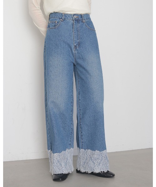 cheriella（シェリエラ）の「【cheriella】レースドッキングストレートデニムパンツ　LACE DOCKING STRAIGHT DENIM PANTS（デニムパンツ・レディース・ブラック/ブルー・FREE）」の3枚目の写真