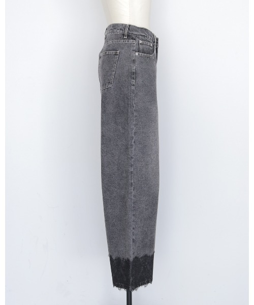 cheriella（シェリエラ）の「【cheriella】レースドッキングストレートデニムパンツ　LACE DOCKING STRAIGHT DENIM PANTS（デニムパンツ・レディース・ブラック/ブルー・FREE）」の20枚目の写真