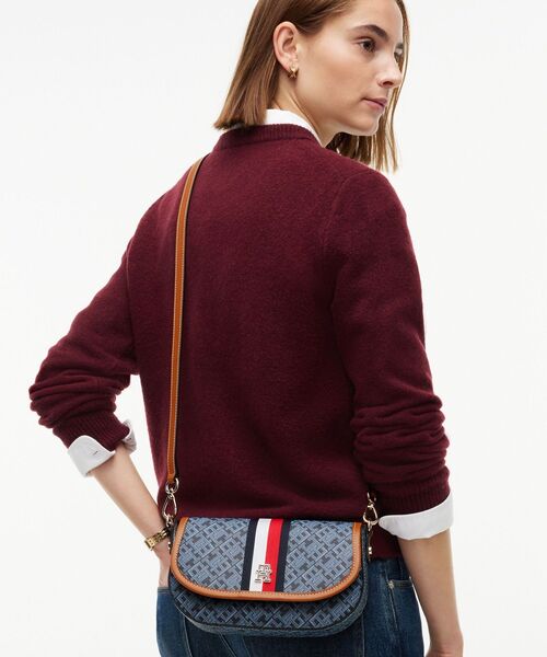 TOMMY HILFIGER(トミーヒルフィガー)の「TH モノプレイ ストライプ ショルダーバッグ(ショルダーバッグ・レディース・ネイビー・FREE)」の2枚目の写真