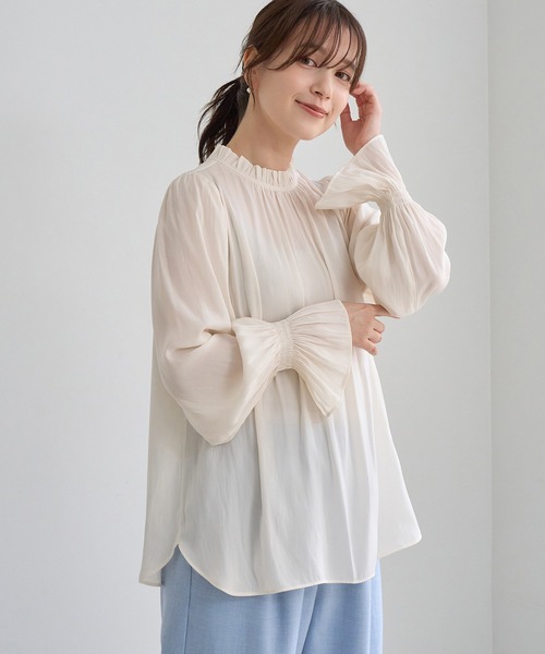 ROPE' PICNIC(ロペピクニック)の「パールボタン 上品見えギャザーブラウス キャンディースリーブ(シャツ/ブラウス・レディース・キナリ/ブラック系その他/オフホワイト/チャコールグレー・FREE)」の8枚目の写真