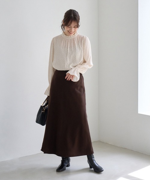 ROPE' PICNIC(ロペピクニック)の「パールボタン 上品見えギャザーブラウス キャンディースリーブ(シャツ/ブラウス・レディース・キナリ/ブラック系その他/オフホワイト/チャコールグレー・FREE)」の17枚目の写真