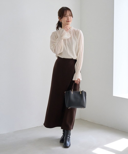 ROPE' PICNIC(ロペピクニック)の「パールボタン 上品見えギャザーブラウス キャンディースリーブ(シャツ/ブラウス・レディース・キナリ/ブラック系その他/オフホワイト/チャコールグレー・FREE)」の18枚目の写真