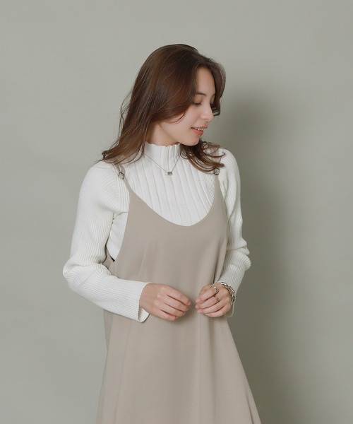 libelle more（リベル モア）の「ランダムリブボトルネックニット（ニット/セーター・レディース・ブルー/レッド/オフホワイト/ブラック/杢グレー・L/M）」の2枚目の写真