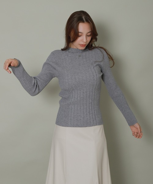 libelle more（リベル モア）の「ランダムリブボトルネックニット（ニット/セーター・レディース・ブルー/レッド/オフホワイト/ブラック/杢グレー・L/M）」の21枚目の写真