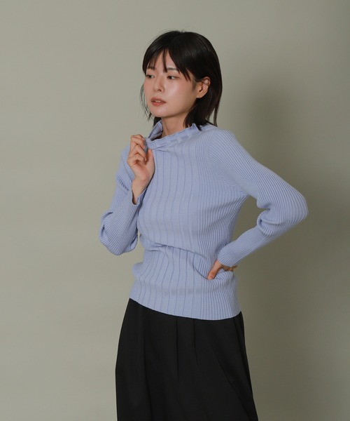 libelle more（リベル モア）の「ランダムリブボトルネックニット（ニット/セーター・レディース・ブルー/レッド/オフホワイト/ブラック/杢グレー・L/M）」の9枚目の写真