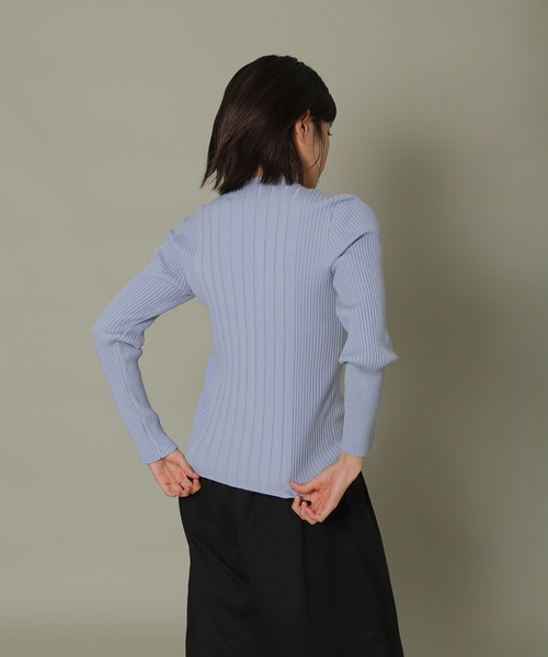 libelle more（リベル モア）の「ランダムリブボトルネックニット（ニット/セーター・レディース・ブルー/レッド/オフホワイト/ブラック/杢グレー・L/M）」の11枚目の写真