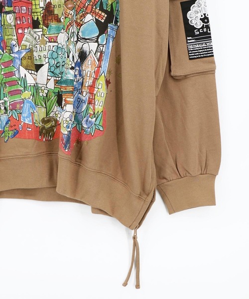 ScoLar（スカラー）の「163652：世界の名所柄 サイドファスナー付きプルオーバー（Tシャツ/カットソー・レディース・オートミール/ブラック/ブラウン・M）」の18枚目の写真