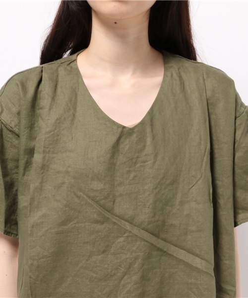 LBC(エルビーシー)の「リネンVネックワンピース (ワンピース・レディース・その他25/オリーブ/ネイビー・LARGE/MEDIUM)」の8枚目の写真