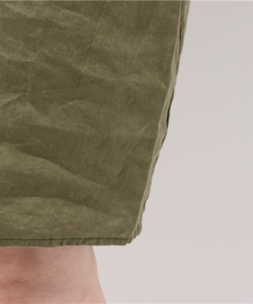 LBC(エルビーシー)の「リネンVネックワンピース (ワンピース・レディース・その他25/オリーブ/ネイビー・LARGE/MEDIUM)」の11枚目の写真