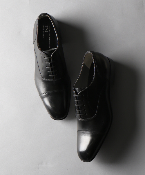 alfredoBANNISTER（アルフレッドバニスター）の「手染めストレートチップ（ドレスシューズ・メンズ・ブラック/キャメル・42/41/43/39/40）」の2枚目の写真