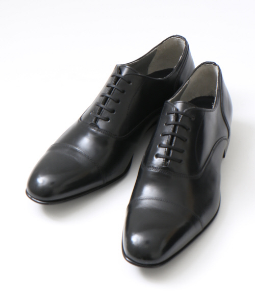 alfredoBANNISTER（アルフレッドバニスター）の「手染めストレートチップ（ドレスシューズ・メンズ・ブラック/キャメル・42/41/43/39/40）」の4枚目の写真