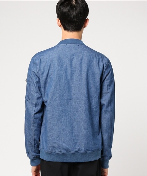 VENCEEXCHANGE（ヴァンスエクスチェンジ）の「デニム切り替えMA-1         （MA-1・メンズ・ブルー/ネイビー・MEDIUM/LARGE）」の4枚目の写真