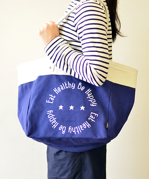 entre square(アントレスクエアー)の「Eat Healthy Be Happy トートバッグL ネイビー(トートバッグ・レディース・ネイビー・ONE SIZE)」の1枚目の写真