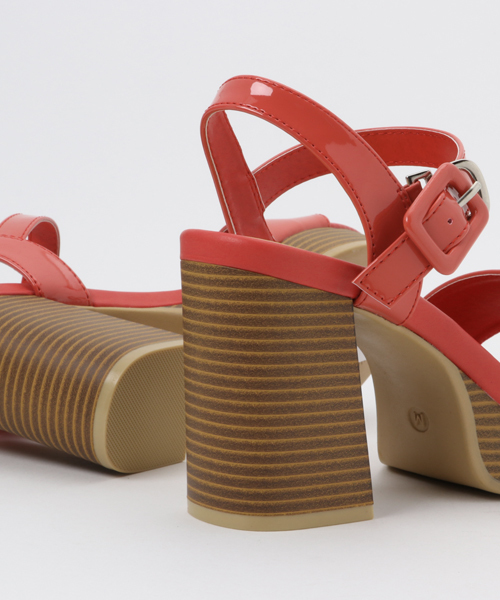 Heather（ヘザー）の「チャンキーヒールサンダル 749437（サンダル・レディース・アイボリー/ブラック/レッド・LARGE/MEDIUM）」の4枚目の写真