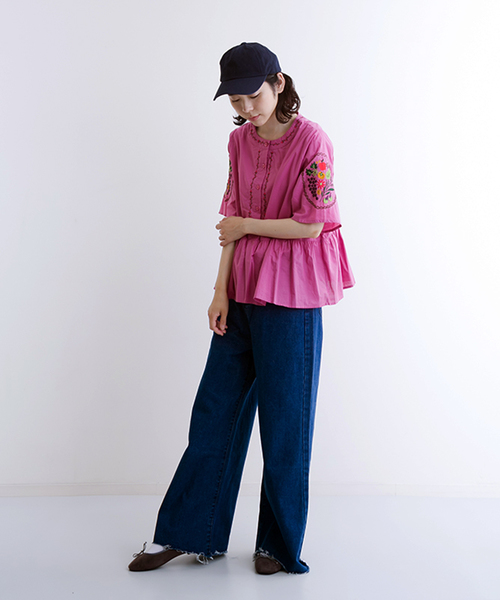 MERLOT（メルロー）の「フルーツ刺繍エンブロイダリーブラウス7034（シャツ/ブラウス・レディース・ピンク/ブラウン/オフホワイト/ブルーグリーン・FREE）」の5枚目の写真