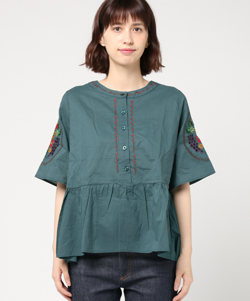 MERLOT（メルロー）の「フルーツ刺繍エンブロイダリーブラウス7034（シャツ/ブラウス・レディース・ピンク/ブラウン/オフホワイト/ブルーグリーン・FREE）」の13枚目の写真