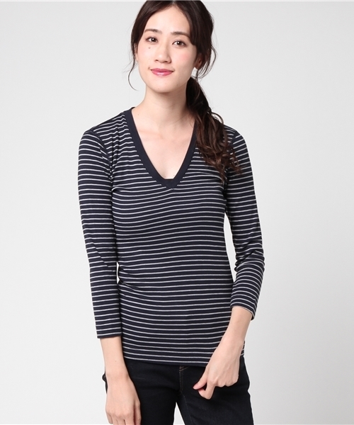 three dots(スリードッツ)の「タホストライプ ディープVネック 七分袖(Tシャツ/カットソー・レディース・ネイビー/ホワイト/モスグリーン/レッド・MEDIUM/SMALL)」の1枚目の写真