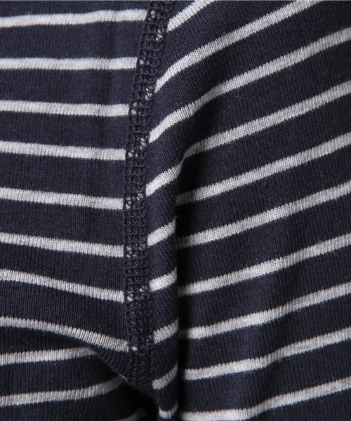 three dots(スリードッツ)の「タホストライプ ディープVネック 七分袖(Tシャツ/カットソー・レディース・ネイビー/ホワイト/モスグリーン/レッド・MEDIUM/SMALL)」の11枚目の写真