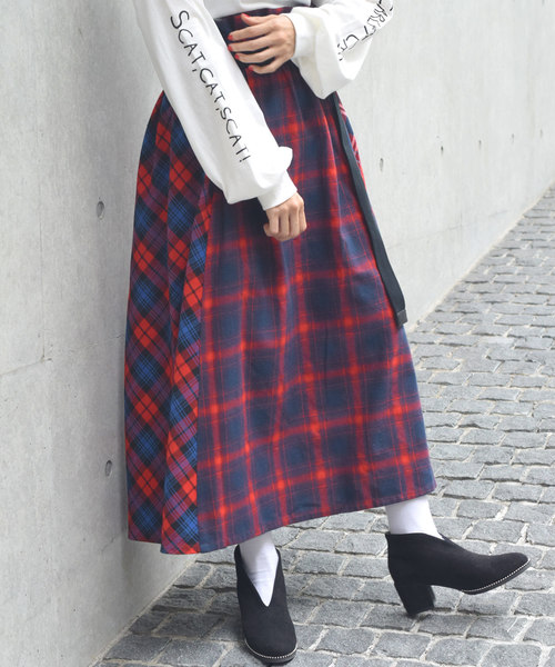 w closet（ダブルクローゼット）の「チェック柄パネル切替ロングスカート_（スカート・レディース・ブルー/ブラック/レッド・FREE）」の3枚目の写真