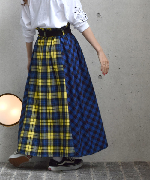 w closet（ダブルクローゼット）の「チェック柄パネル切替ロングスカート_（スカート・レディース・ブルー/ブラック/レッド・FREE）」の6枚目の写真