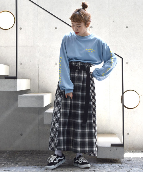 w closet（ダブルクローゼット）の「チェック柄パネル切替ロングスカート_（スカート・レディース・ブルー/ブラック/レッド・FREE）」の13枚目の写真