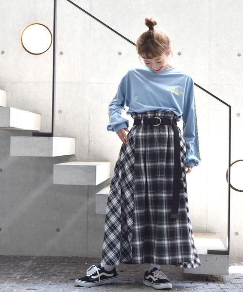 w closet（ダブルクローゼット）の「チェック柄パネル切替ロングスカート_（スカート・レディース・ブルー/ブラック/レッド・FREE）」の9枚目の写真