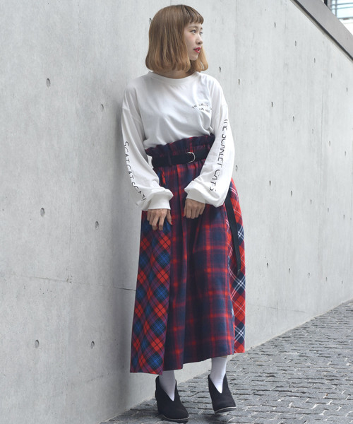 w closet（ダブルクローゼット）の「チェック柄パネル切替ロングスカート_（スカート・レディース・ブルー/ブラック/レッド・FREE）」の18枚目の写真