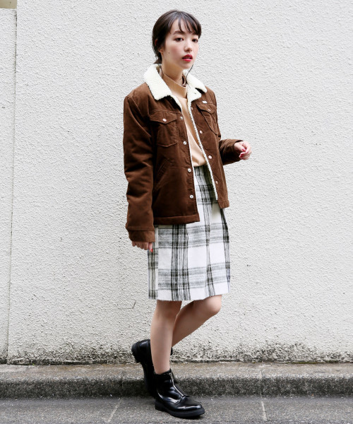 LOWRYS FARM(ローリーズファーム)の「Wranglerボアジャケット 798870(ブルゾン・レディース・ベージュ/ブラウン・SMALL/MEDIUM)」の7枚目の写真