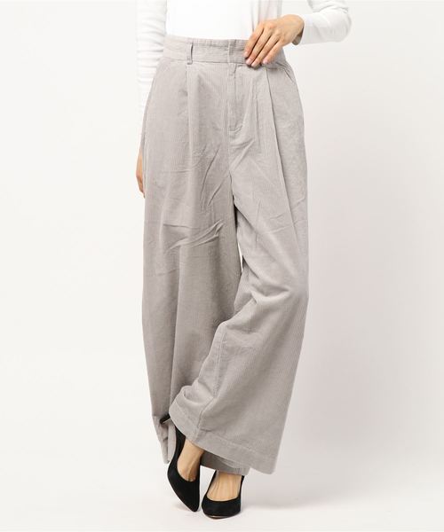 LOWRYS FARM（ローリーズファーム）の「コーデュロイワイドパンツ　808317（その他パンツ・レディース・ブラック/ベージュ/グリーン/アイボリー/グレー・MEDIUM/LARGE）」の4枚目の写真