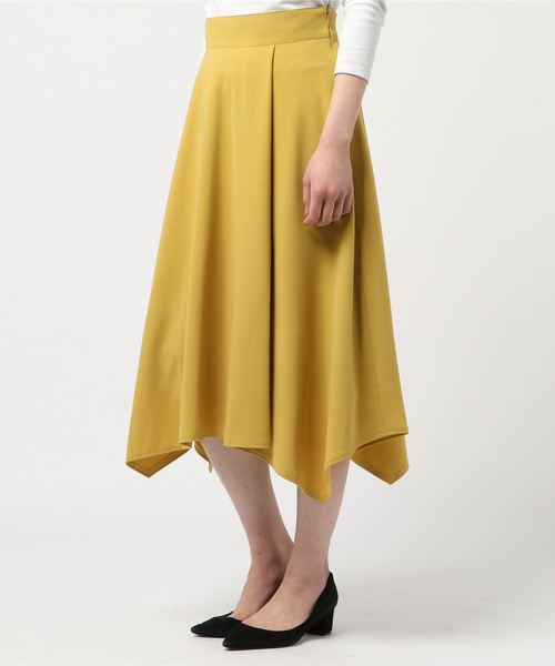 [tricot CdG] ハンカチーフヘムスカート NEWITEM】 〈ハンカチーフヘムスカート〉 NOS展でお披露目し、ご好評