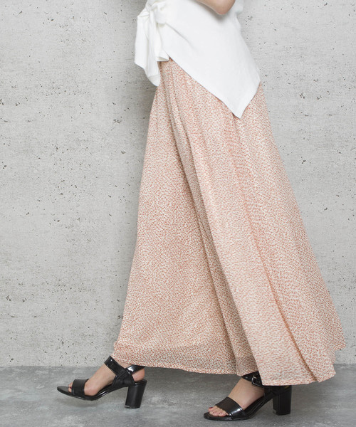 LUGG NAGG(ラグナグ)の「【Jewelobe/ ジュエローブ】花柄シフォンパンツ(その他パンツ・レディース・ブラック/ブラウン/オフホワイト・FREE)」の14枚目の写真